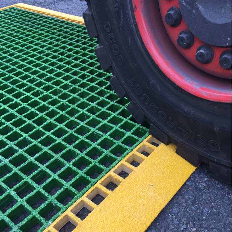 Grating Ramp Earthmet Ltd